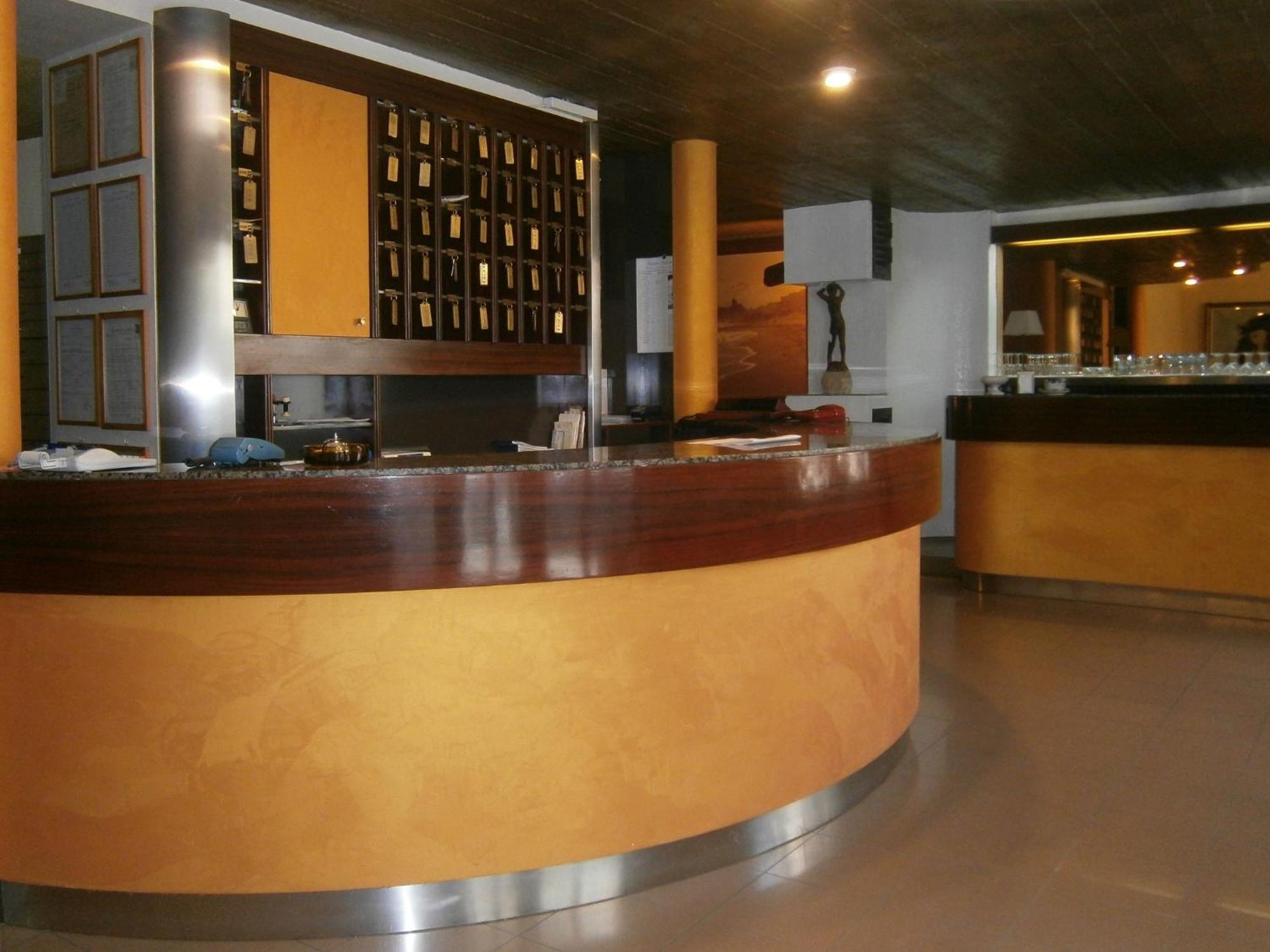 Hotel Corona Termoli Eksteriør bilde